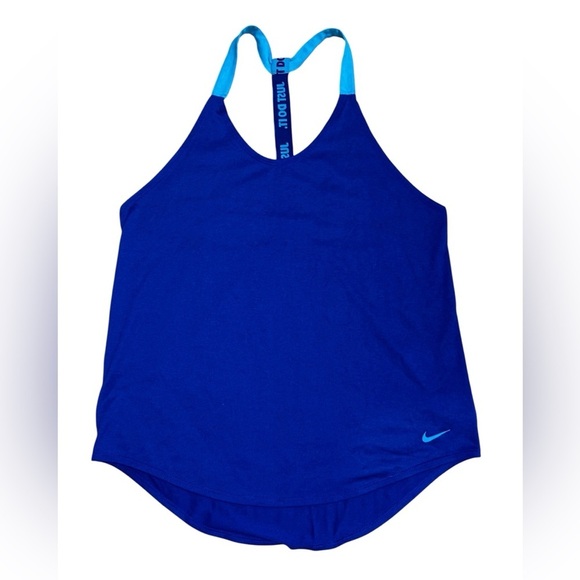 Nike Dri Fit Women’s Shirt Bundle Size Medium - Picture 4 of 5